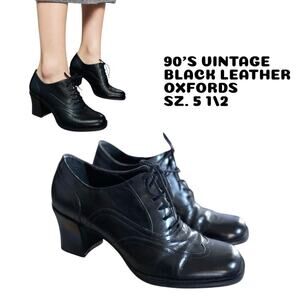 90'S VINTAGE BLACK LEATHER OXFORD HEELS LACE UP SZ. 5 1/2